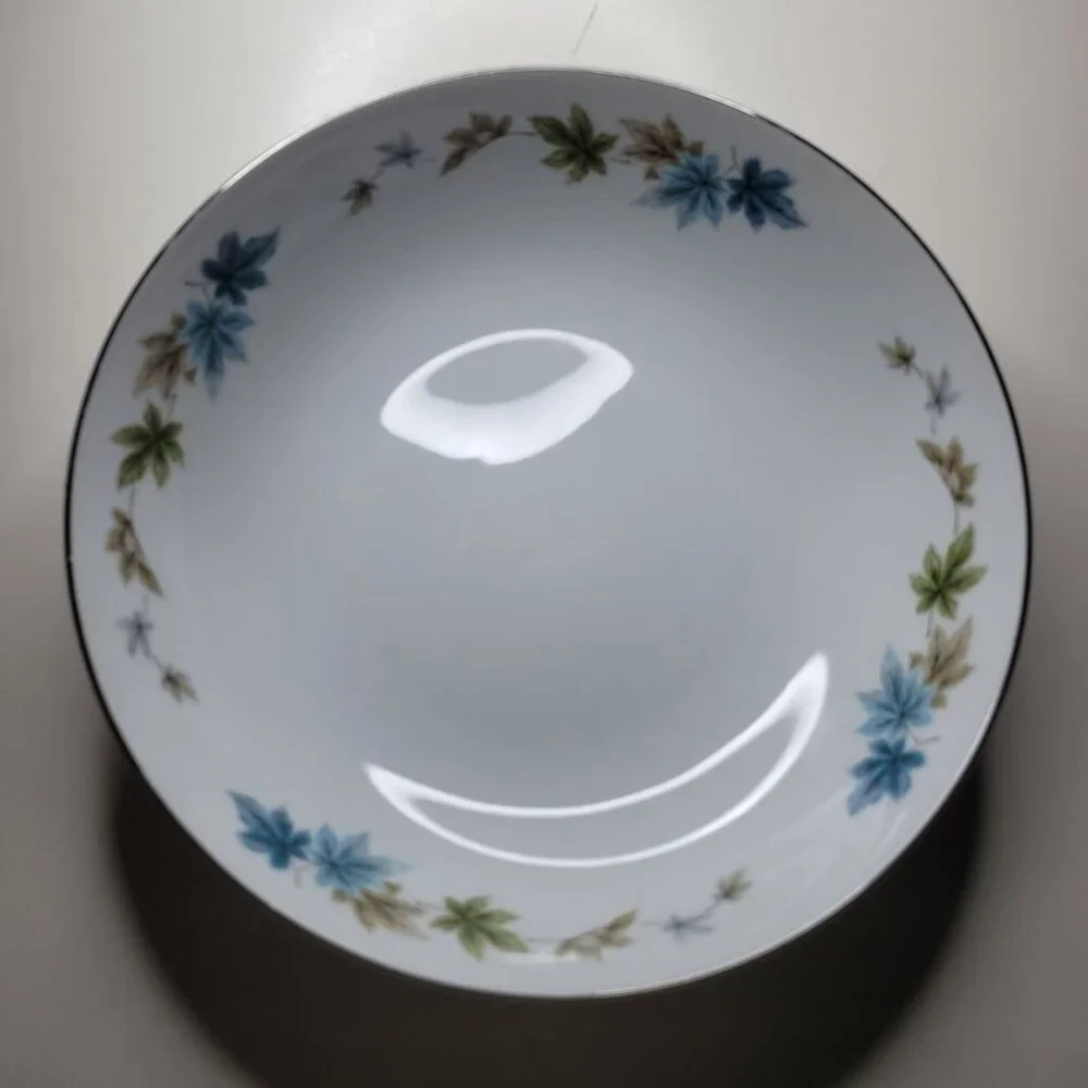 Grant Crest Four Seasons Fine China Japan Serving Bowl 9 Inch‎ Blue Leaves